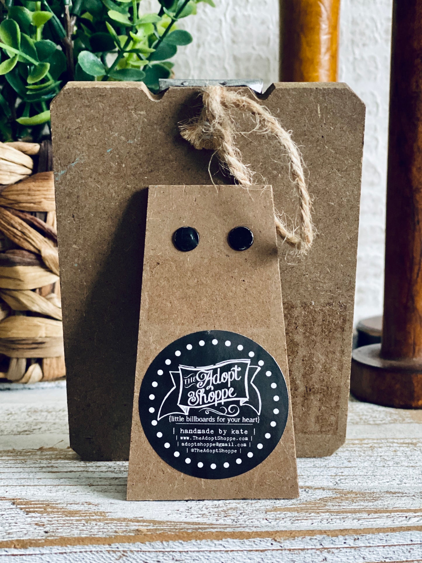 clip frame (vertical tin) to be purchased with #TheAdoptShoppecards