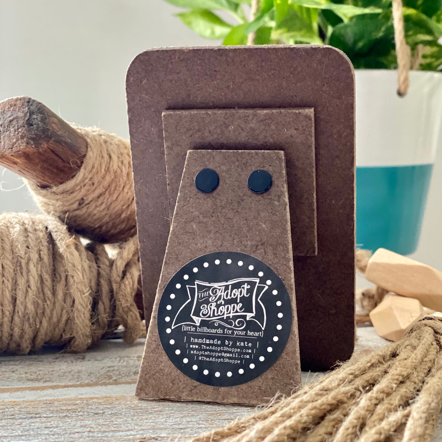 clip frame (pineapple) to be purchased with #TheAdoptShoppecards