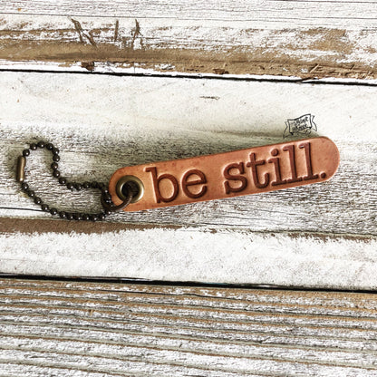 be still (camel/natural) leather tag