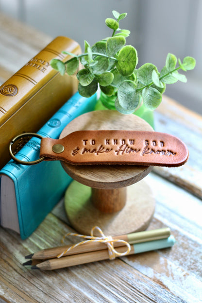 to know God & make Him known leather keyring (camel/natural)